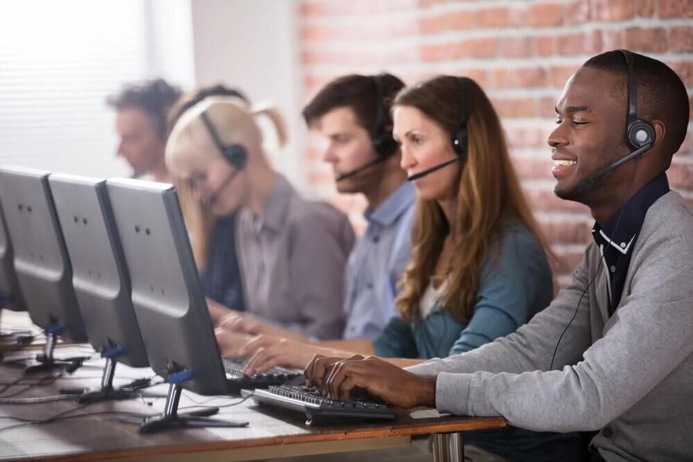 Call Centers Face High Employee Turnover